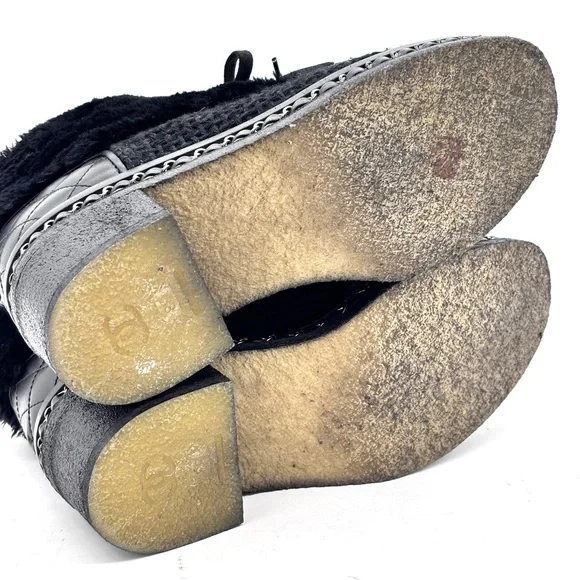 Chanel Beaver Fur Trimmed Alligator Skin Tweed Black Lace Up Boots - Picture 6 of 9